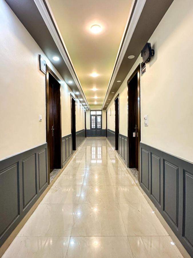 Srinagar Group Of Hotels Bagian luar foto